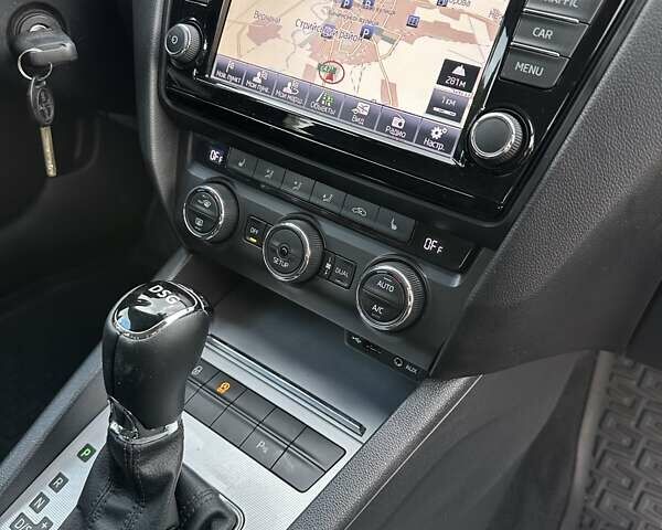 Серый Шкода Октавия, объемом двигателя 1.97 л и пробегом 233 тыс. км за 13250 $, фото 95 на Automoto.ua
