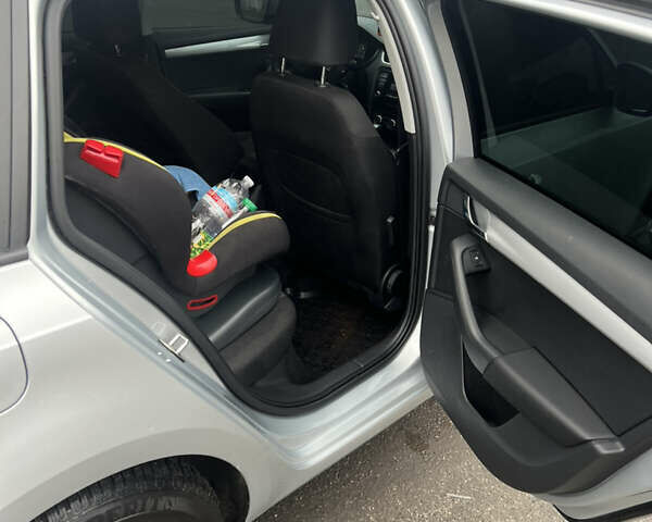 Сірий Шкода Октавія, об'ємом двигуна 1.97 л та пробігом 270 тис. км за 12800 $, фото 14 на Automoto.ua