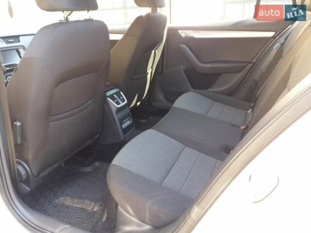 Серый Шкода Октавия, объемом двигателя 1.6 л и пробегом 208 тыс. км за 12300 $, фото 16 на Automoto.ua