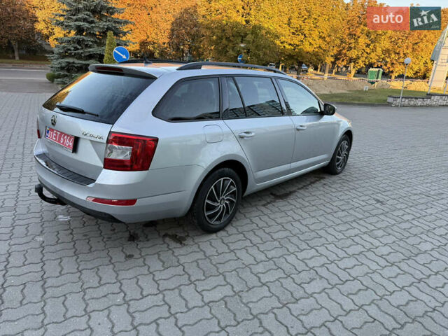 Серый Шкода Октавия, объемом двигателя 2 л и пробегом 225 тыс. км за 13950 $, фото 5 на Automoto.ua