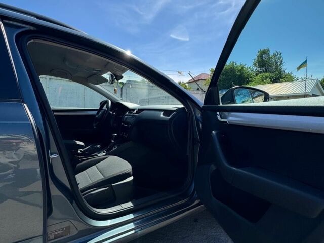 Сірий Шкода Октавія, об'ємом двигуна 2 л та пробігом 300 тис. км за 13000 $, фото 10 на Automoto.ua