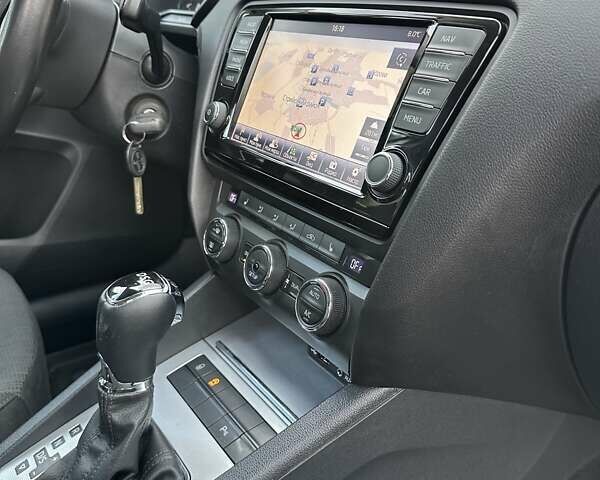 Серый Шкода Октавия, объемом двигателя 1.97 л и пробегом 233 тыс. км за 13250 $, фото 94 на Automoto.ua