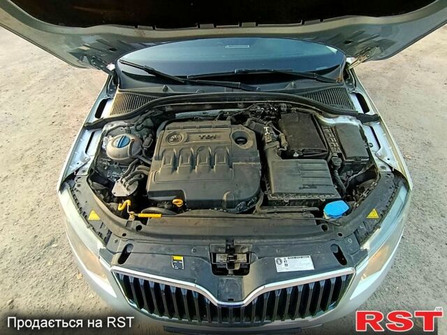 Серый Шкода Октавия, объемом двигателя 1.6 л и пробегом 350 тыс. км за 8999 $, фото 4 на Automoto.ua