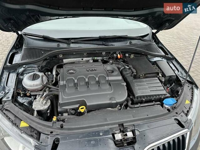 Серый Шкода Октавия, объемом двигателя 2 л и пробегом 229 тыс. км за 11750 $, фото 34 на Automoto.ua