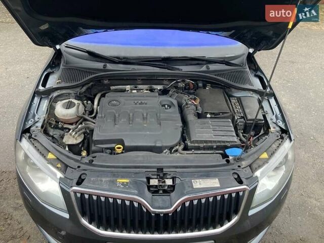 Серый Шкода Октавия, объемом двигателя 2 л и пробегом 269 тыс. км за 13300 $, фото 19 на Automoto.ua