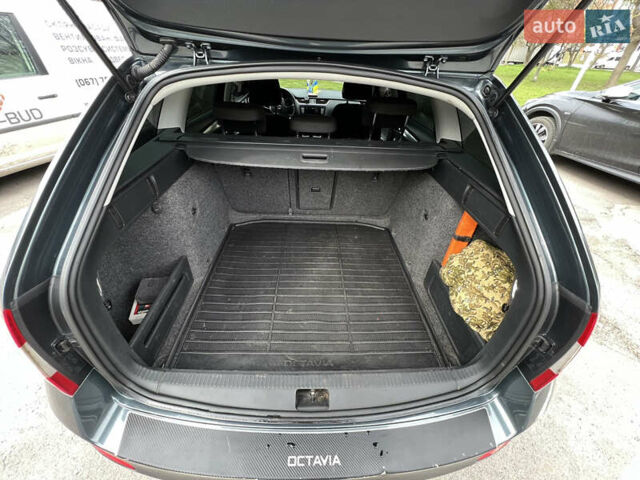 Серый Шкода Октавия, объемом двигателя 1.6 л и пробегом 205 тыс. км за 11500 $, фото 9 на Automoto.ua