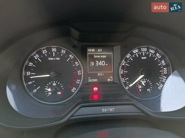 Серый Шкода Октавия, объемом двигателя 1.6 л и пробегом 352 тыс. км за 8999 $, фото 10 на Automoto.ua