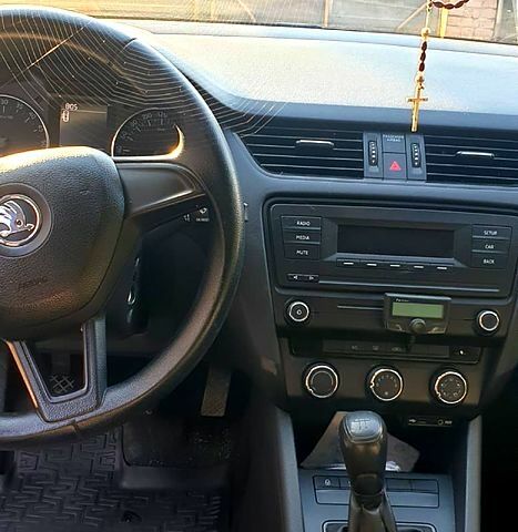 Сірий Шкода Октавія, об'ємом двигуна 1.6 л та пробігом 303 тис. км за 8200 $, фото 4 на Automoto.ua