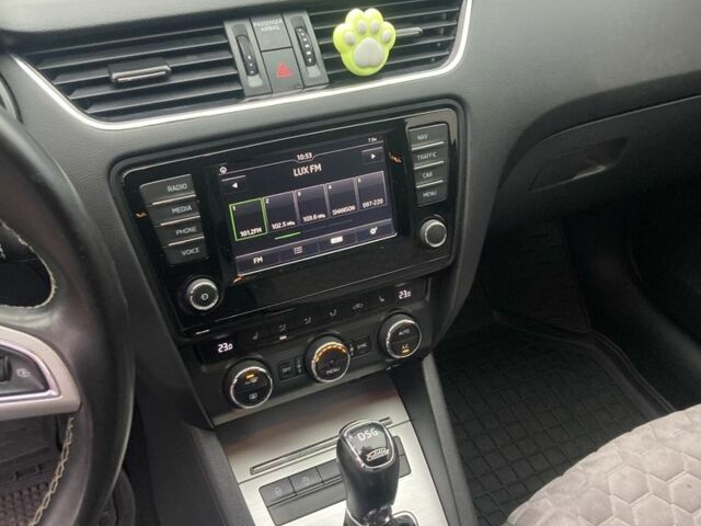 Серый Шкода Октавия, объемом двигателя 2 л и пробегом 269 тыс. км за 13300 $, фото 11 на Automoto.ua