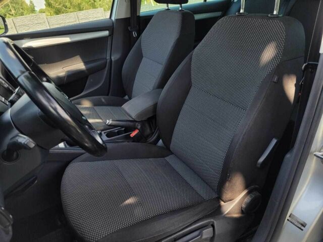 Серый Шкода Октавия, объемом двигателя 2 л и пробегом 300 тыс. км за 11350 $, фото 9 на Automoto.ua