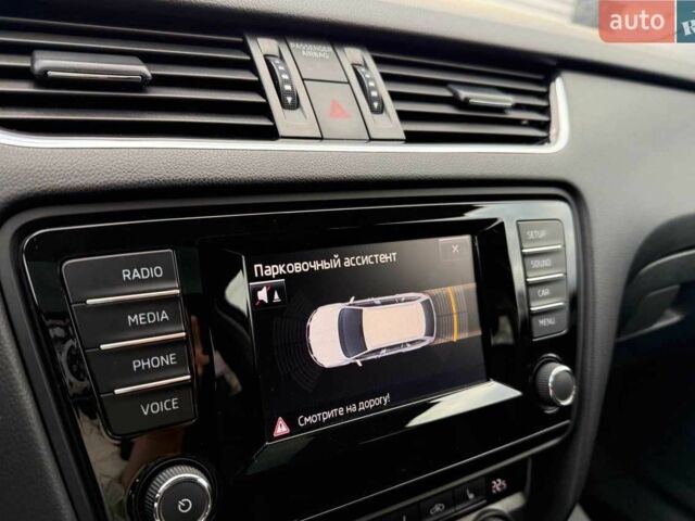 Сірий Шкода Октавія, об'ємом двигуна 2 л та пробігом 252 тис. км за 13800 $, фото 4 на Automoto.ua