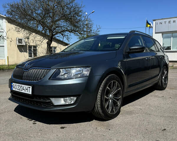 Сірий Шкода Октавія, об'ємом двигуна 2 л та пробігом 300 тис. км за 13000 $, фото 2 на Automoto.ua