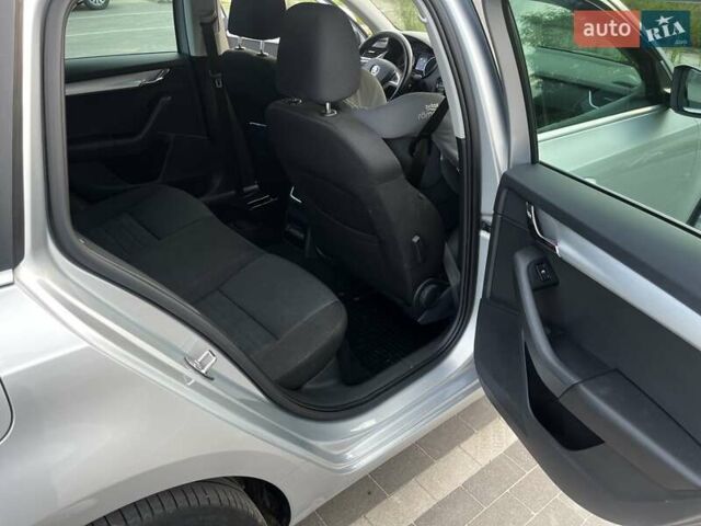 Серый Шкода Октавия, объемом двигателя 1.97 л и пробегом 330 тыс. км за 11300 $, фото 10 на Automoto.ua