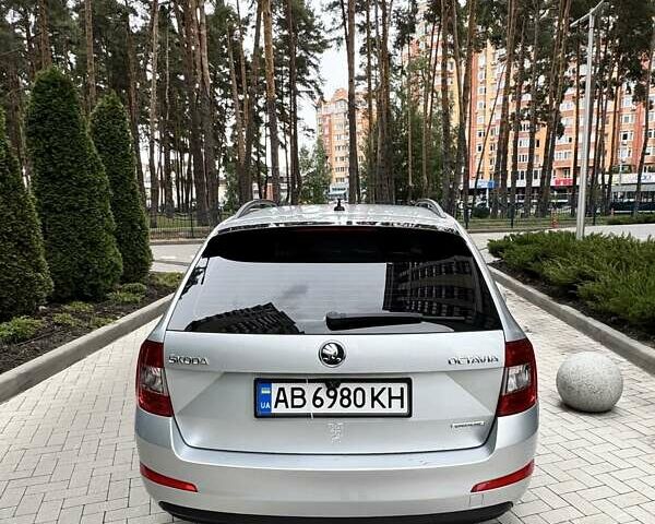 Серый Шкода Октавия, объемом двигателя 1.6 л и пробегом 189 тыс. км за 12500 $, фото 7 на Automoto.ua