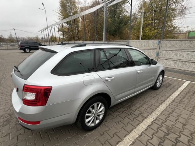 Серый Шкода Октавия, объемом двигателя 2 л и пробегом 239 тыс. км за 12500 $, фото 9 на Automoto.ua