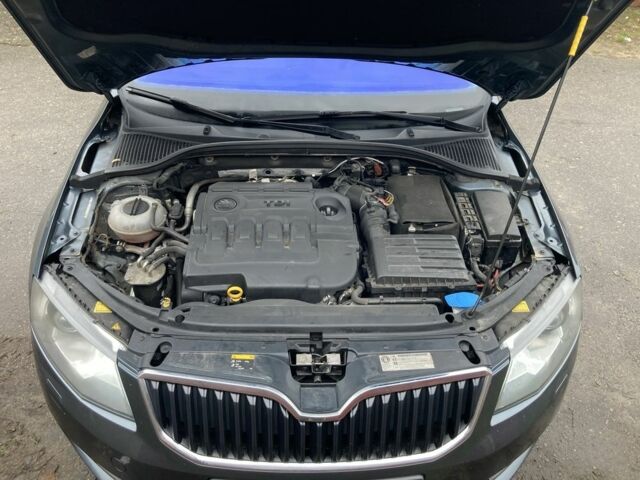 Серый Шкода Октавия, объемом двигателя 2 л и пробегом 269 тыс. км за 13300 $, фото 20 на Automoto.ua