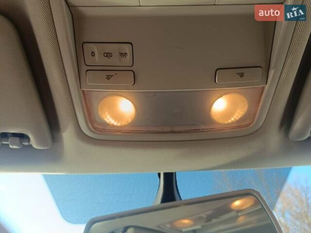 Серый Шкода Октавия, объемом двигателя 2 л и пробегом 290 тыс. км за 12499 $, фото 37 на Automoto.ua