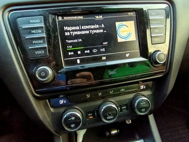 Серый Шкода Октавия, объемом двигателя 1.6 л и пробегом 350 тыс. км за 8999 $, фото 6 на Automoto.ua