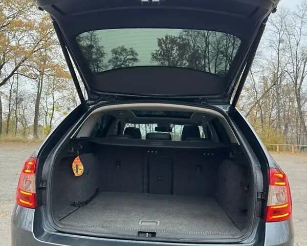 Серый Шкода Октавия, объемом двигателя 2 л и пробегом 284 тыс. км за 11800 $, фото 2 на Automoto.ua