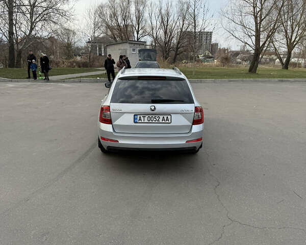 Серый Шкода Октавия, объемом двигателя 1.6 л и пробегом 240 тыс. км за 9000 $, фото 5 на Automoto.ua