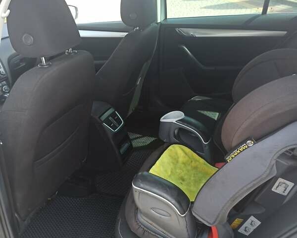 Серый Шкода Октавия, объемом двигателя 1.6 л и пробегом 356 тыс. км за 11500 $, фото 22 на Automoto.ua