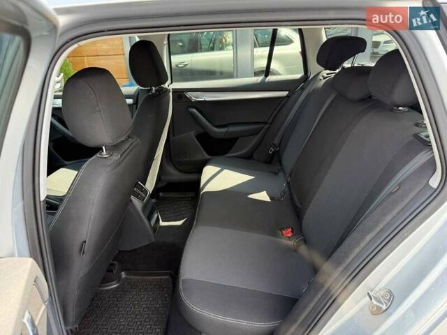 Серый Шкода Октавия, объемом двигателя 1.6 л и пробегом 293 тыс. км за 9796 $, фото 37 на Automoto.ua