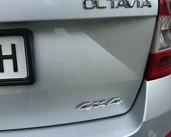 Сірий Шкода Октавія, об'ємом двигуна 1.6 л та пробігом 266 тис. км за 12000 $, фото 4 на Automoto.ua
