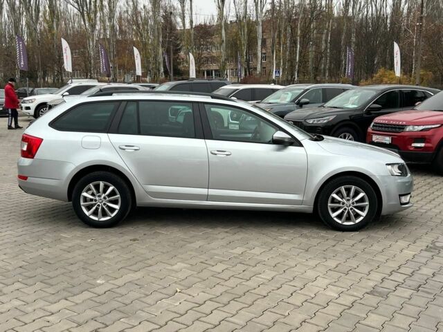 Серый Шкода Октавия, объемом двигателя 2 л и пробегом 239 тыс. км за 12500 $, фото 7 на Automoto.ua