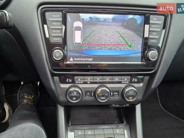 Сірий Шкода Октавія, об'ємом двигуна 2 л та пробігом 245 тис. км за 9333 $, фото 11 на Automoto.ua