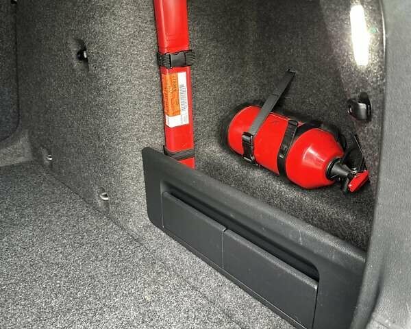 Шкода Октавия 2015 в Стрые на Automoto.ua Серый Шкода Октавия, объемом двигателя 1.97 л и пробегом 232 тыс. км за 13350 $, фото 113 на Automoto.ua