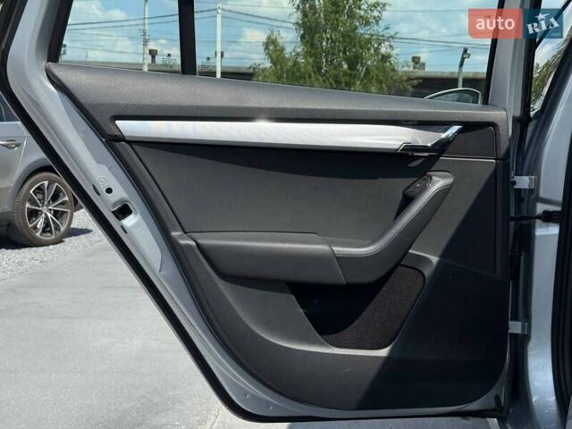 Серый Шкода Октавия, объемом двигателя 1.6 л и пробегом 293 тыс. км за 9796 $, фото 34 на Automoto.ua