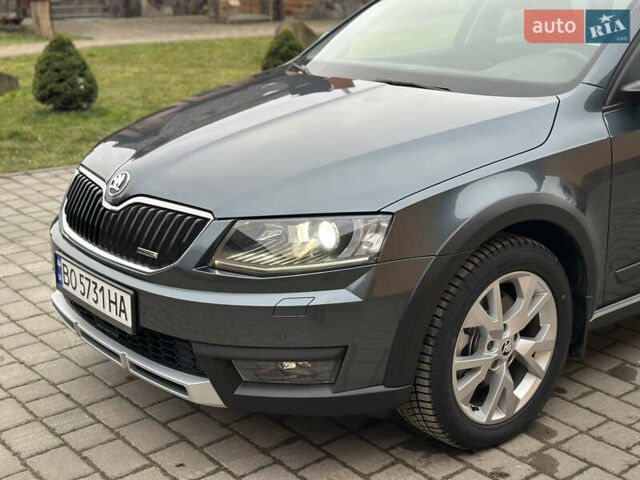Серый Шкода Октавия, объемом двигателя 2 л и пробегом 262 тыс. км за 15750 $, фото 1 на Automoto.ua