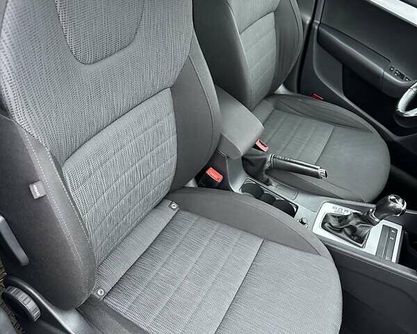 Серый Шкода Октавия, объемом двигателя 2 л и пробегом 229 тыс. км за 11750 $, фото 22 на Automoto.ua