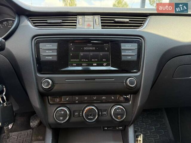 Серый Шкода Октавия, объемом двигателя 1.6 л и пробегом 293 тыс. км за 9796 $, фото 31 на Automoto.ua