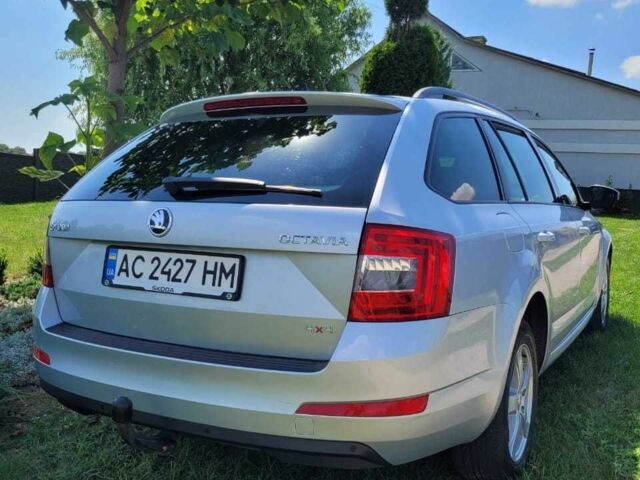 Серый Шкода Октавия, объемом двигателя 2 л и пробегом 300 тыс. км за 11350 $, фото 1 на Automoto.ua