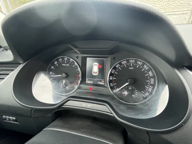 Серый Шкода Октавия, объемом двигателя 2 л и пробегом 239 тыс. км за 12500 $, фото 11 на Automoto.ua