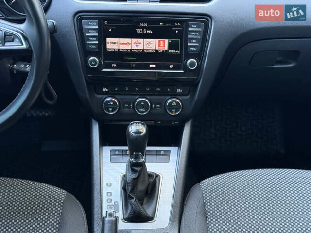 Серый Шкода Октавия, объемом двигателя 1.8 л и пробегом 236 тыс. км за 12700 $, фото 37 на Automoto.ua