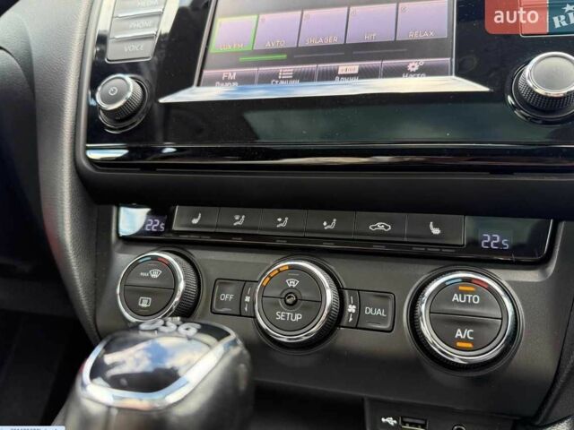 Сірий Шкода Октавія, об'ємом двигуна 2 л та пробігом 252 тис. км за 13800 $, фото 3 на Automoto.ua