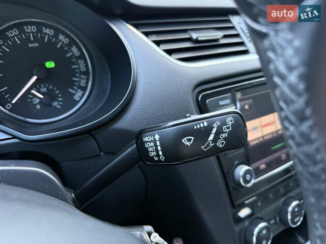 Серый Шкода Октавия, объемом двигателя 1.8 л и пробегом 236 тыс. км за 12700 $, фото 46 на Automoto.ua