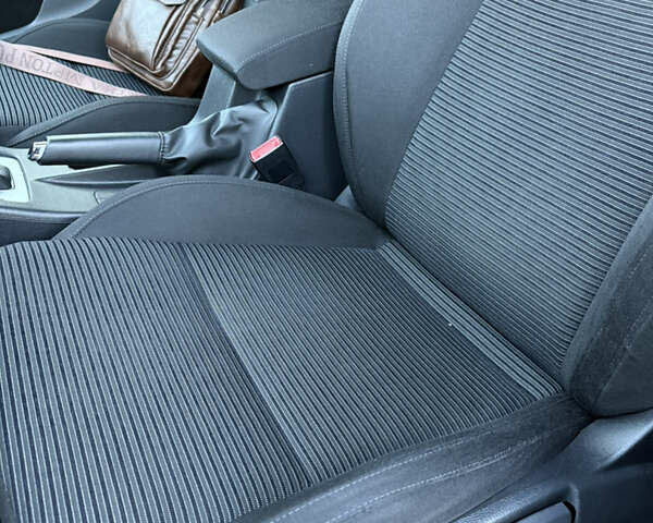 Серый Шкода Октавия, объемом двигателя 2 л и пробегом 225 тыс. км за 13950 $, фото 18 на Automoto.ua