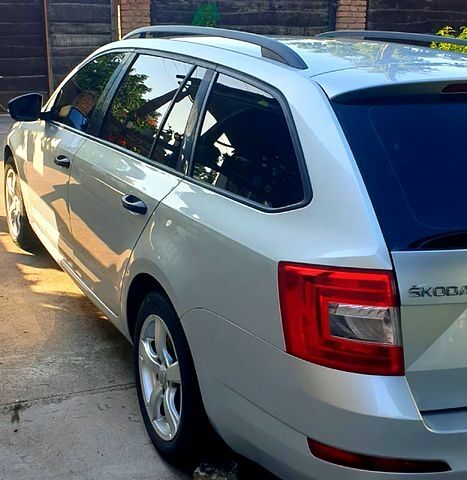 Сірий Шкода Октавія, об'ємом двигуна 1.6 л та пробігом 303 тис. км за 8200 $, фото 1 на Automoto.ua