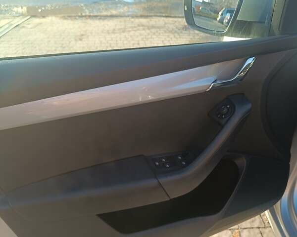 Серый Шкода Октавия, объемом двигателя 2 л и пробегом 290 тыс. км за 12499 $, фото 12 на Automoto.ua