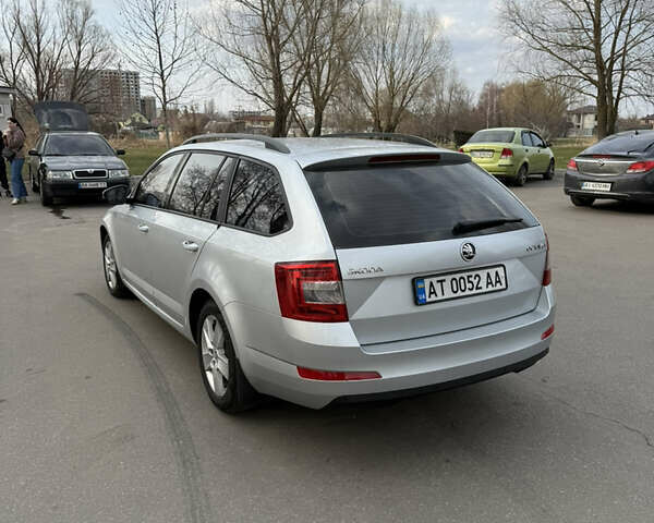 Серый Шкода Октавия, объемом двигателя 1.6 л и пробегом 240 тыс. км за 9000 $, фото 3 на Automoto.ua