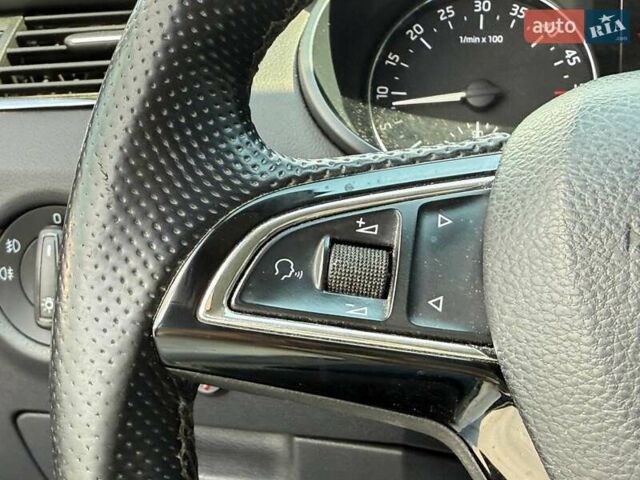 Серый Шкода Октавия, объемом двигателя 1.6 л и пробегом 293 тыс. км за 9796 $, фото 25 на Automoto.ua