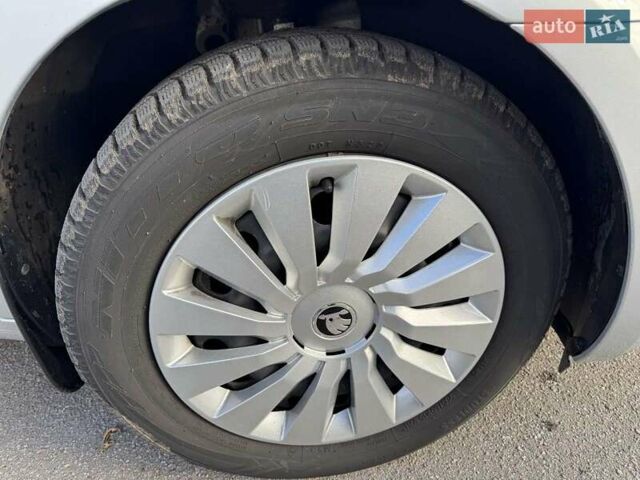 Шкода Октавия 2015 в Кролевце на Automoto.ua Серый Шкода Октавия, объемом двигателя 1.6 л и пробегом 197 тыс. км за 11850 $, фото 20 на Automoto.ua
