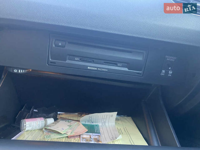 Сірий Шкода Октавія, об'ємом двигуна 1.6 л та пробігом 315 тис. км за 11700 $, фото 47 на Automoto.ua