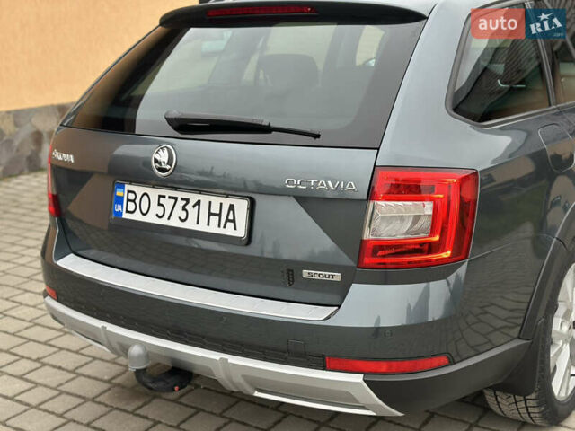 Серый Шкода Октавия, объемом двигателя 2 л и пробегом 262 тыс. км за 15750 $, фото 4 на Automoto.ua