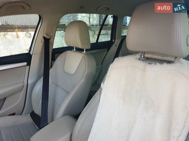 Серый Шкода Октавия, объемом двигателя 2 л и пробегом 256 тыс. км за 13500 $, фото 6 на Automoto.ua