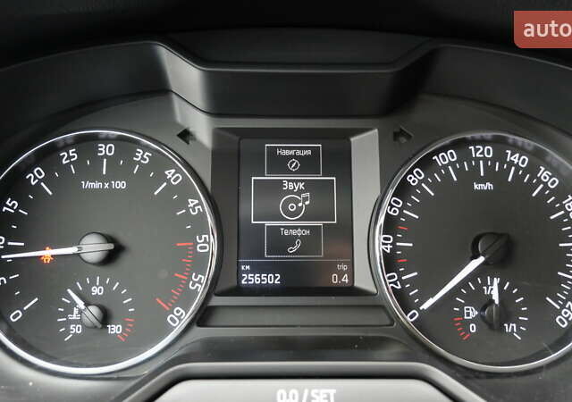 Серый Шкода Октавия, объемом двигателя 1.6 л и пробегом 256 тыс. км за 11700 $, фото 33 на Automoto.ua