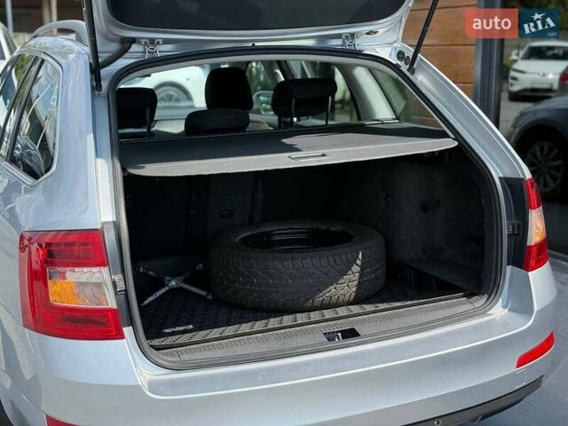 Серый Шкода Октавия, объемом двигателя 1.6 л и пробегом 293 тыс. км за 9796 $, фото 49 на Automoto.ua